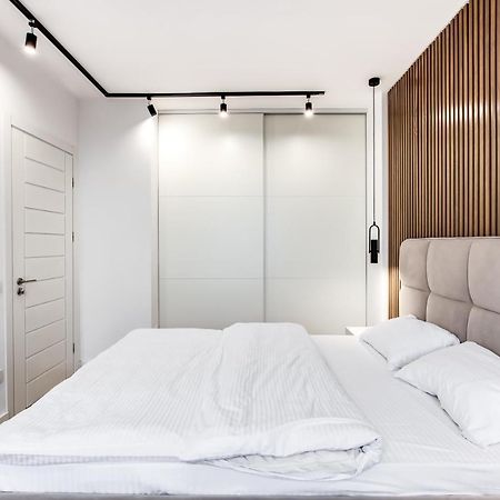Vip Apartments Lviv Dış mekan fotoğraf